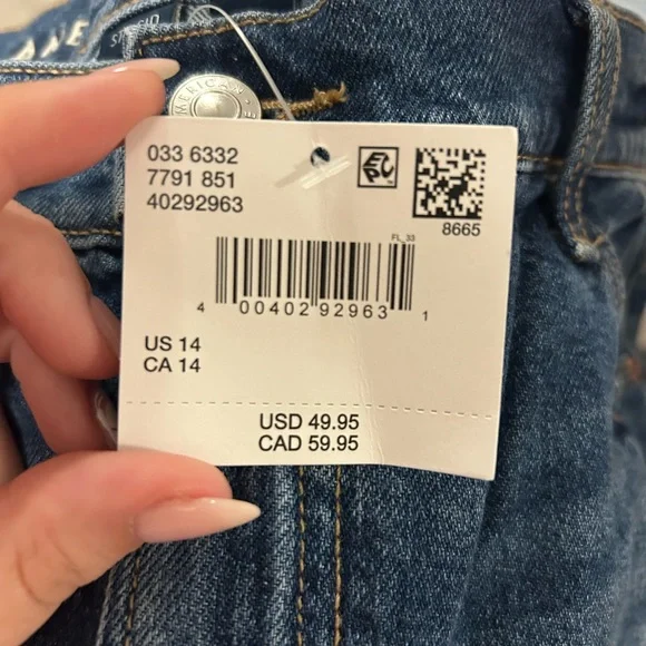 NEW American Eagle 8" Strigid Perfect Denim Bermuda Shorts Women’s Size 14 - Picture 6 of 8